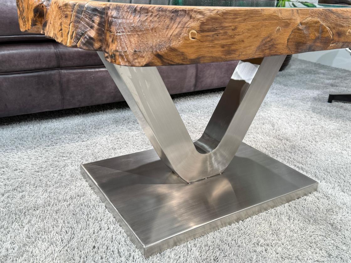 Antiker Design Sofatisch aus einem Reismörser