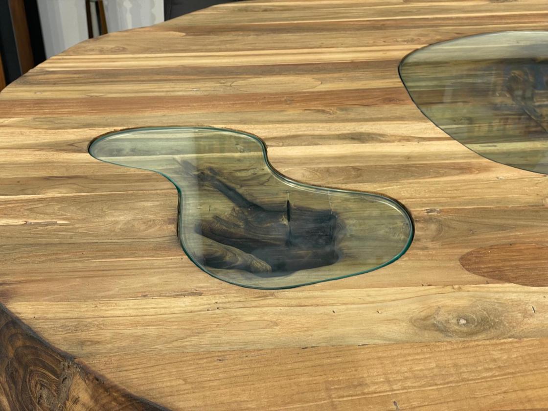 handgefertigter Massivholz Esstisch aus Teak