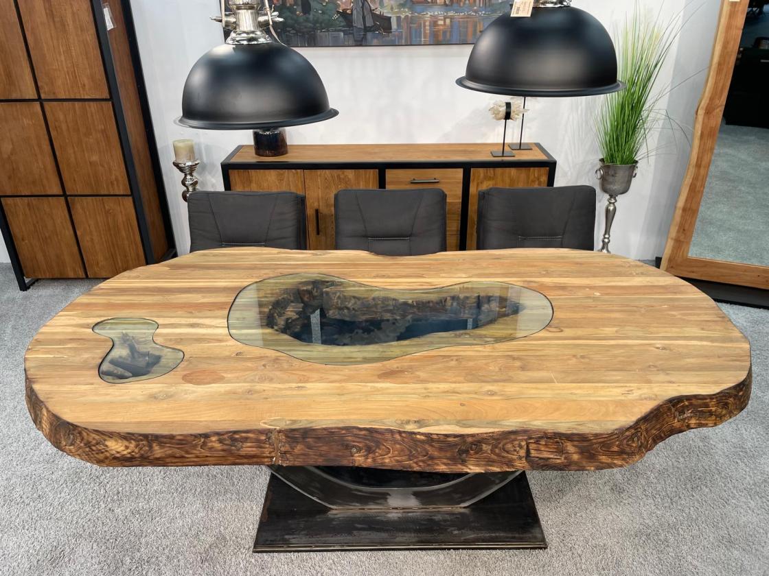 handgefertigter Massivholz Esstisch aus Teak
