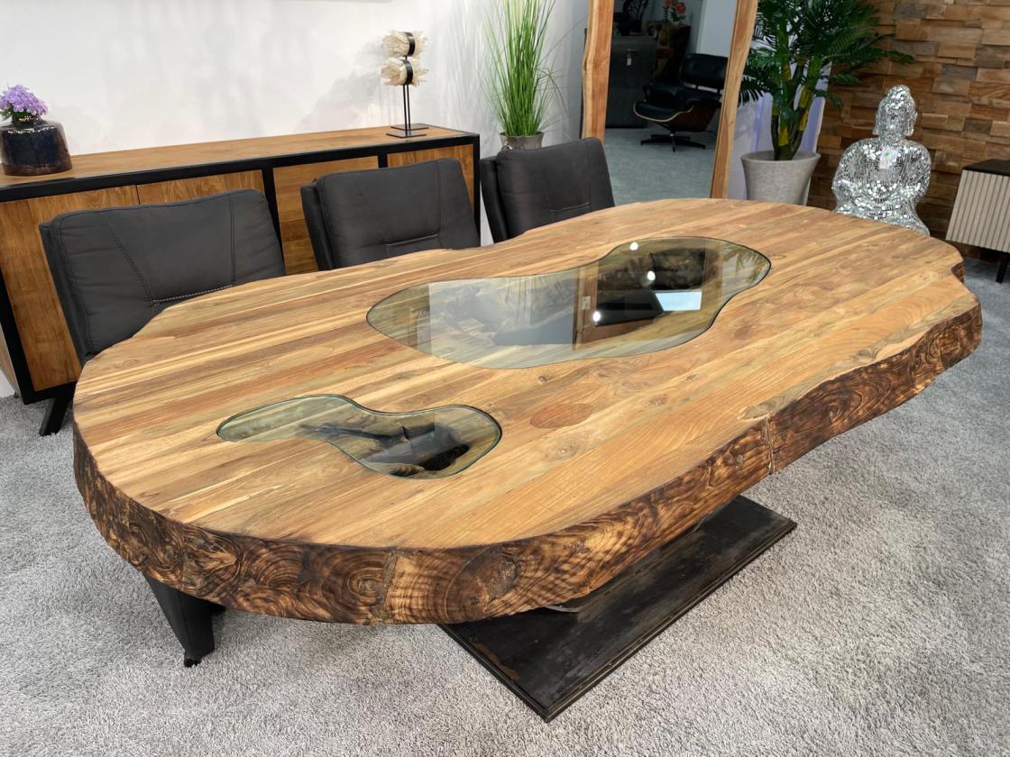 handgefertigter Massivholz Esstisch aus Teak