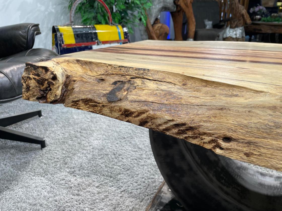 Baumstamm Couchtisch Tamarind 96 cm mit Tischgestell aus Stahl