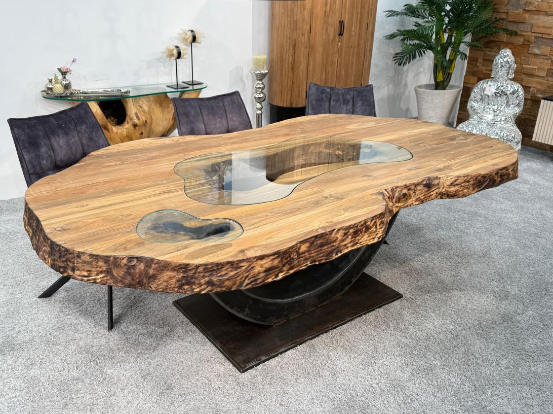 Massiver Holztisch "Fusion", ca. 230 x 120-130 x 77 cm, aus recyceltem Holz und Rohstahlgestell