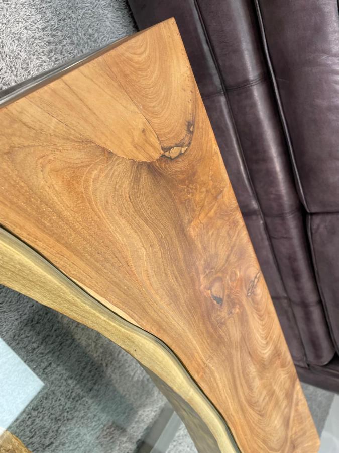 Handgefertigter Wohnzimmertisch aus massivem Teakholz 90cm