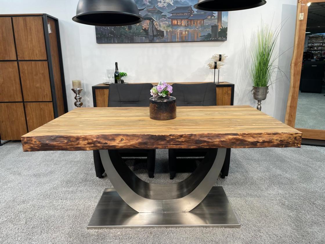 Esstisch aus Massivholz mit Edelstahlfuss 160cm