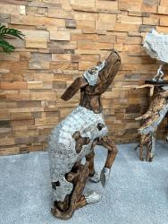 Skulptur / Dekofigur "Sitzender Hund", Höhe  ca. 107 cm aus Altholz mit Aluminium