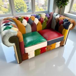 Couch 2-Sitzer Chesterfield aus buntem Echtleder