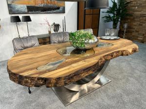 Beeindruckender Esstisch "Fusion" ca. 230 cm, Breite ca. 94-116 cm aus recyceltem Holz