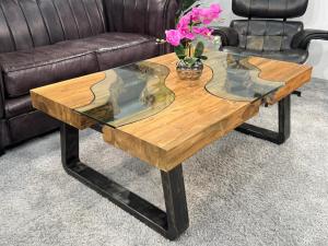 Wohnzimmertisch aus Holz mit Glaseinlage, 120x80x45 cm
