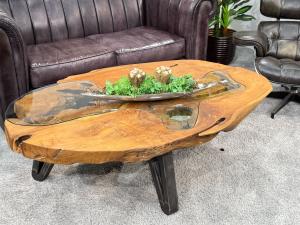 Einzigartiger Wohnzimmertisch Baumstamm Baumscheibe massiv Wohnzimmerideen