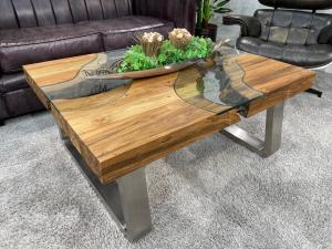 Eckiger Holztisch mit Glasplatte, ca. 100x80x45 cm