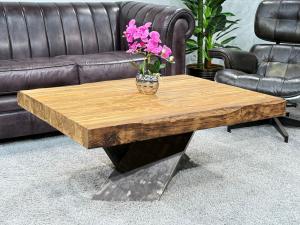 Teakholz-Couchtisch mit Kreuzbein, 100x83x43,5 cm