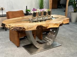 Massivholz Baumstammtisch aus Suar Unikat