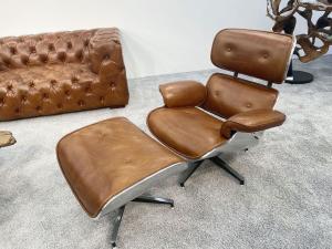 Ausstellungsstück Relaxliege "Eames Lounge Chair Replika" mit Leder (braun / silber) und Aluminium im Aviator-Design