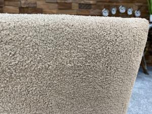 Drehbarer Stuhl mit Armlehne