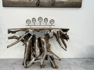 Sideboard aus einer Teak Baumwurzel L:122 x T:43 x H:81 cm