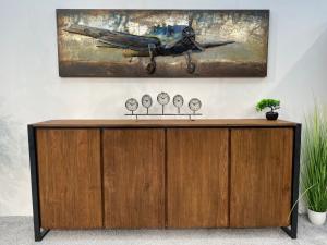 Sideboard / Anrichte "Loft" 200 x 40 x 90 cm aus recyceltem Altholz mit Rohstahlgestell