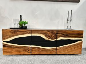 Sideboard Anrichte aus Massivholz "Black Forest" ca. 160 x 47 x 55,5 cm aus recyceltem Holz schwarz lackiert mit Suar Baumscheiben