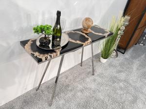 Sideboard versteinerte Baumscheiben 