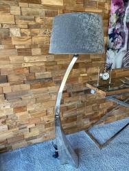 Stehlampe "Muse" aus Nickelguss