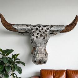 Wanddekoration / Skulptur "Stierkopf " aus Teakholz mit Applikationen aus Aluminium (Breite ca. 76 cm) Stierkopf-Skulptur-aus-Holz-Wanddeko