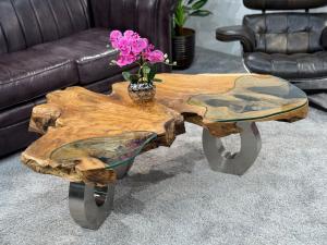 Wohnzimmertisch aus Holz Lakeside Baumscheibentisch