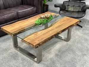 Echtholz Wohnzimmertisch "Old Elements", ca. 120 x 82 x 45 cm, aus recycelten Massivholzbohlen