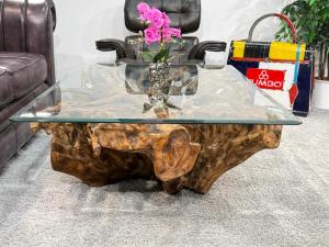 Baumwurzel Couchtisch "Root" aus Teakholz ca. 130 x 90 x 44,5 cm Applikationen aus Aluminium und Glasplatte Baumwurzel Couchtisch Root aus Teakholz
