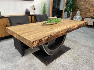 massiver Teakholz Esstisch mit Halbmondfuss