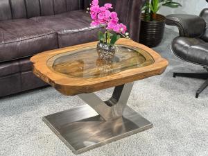 Antiker Couchtisch "Lesung", ca. 80 x 55 x 50 cm, aus einem Reismörser
