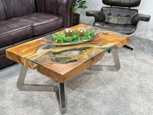 Couchtisch "Natural Landscape" (ca. 120 x 70 x 47 cm) aus Teakholz