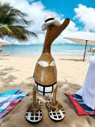 Holzente Bikini Dekoationsidee Ferienhaus Badezimmer Strandhaus