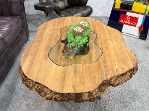 Organisch ovaler Couchtisch Fusion Holz Altholz Stahl rustikal