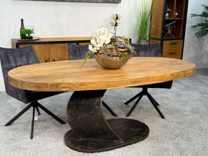 Ovaler Esstisch "Sky Island" 200 x 100 x 79 cm mit Glaseinlage und Rohstahlgestell