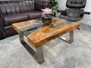 Couchtisch "Natural Landscape" (ca. 100 x 79,5 x 45 cm) aus Teakholz