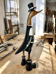 Ente aus Holz Zimmermann schwarz weiß gross mit Hut und Stiefeln